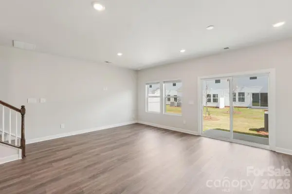 3125 Ophelia ALY, Charlotte, NC 28213