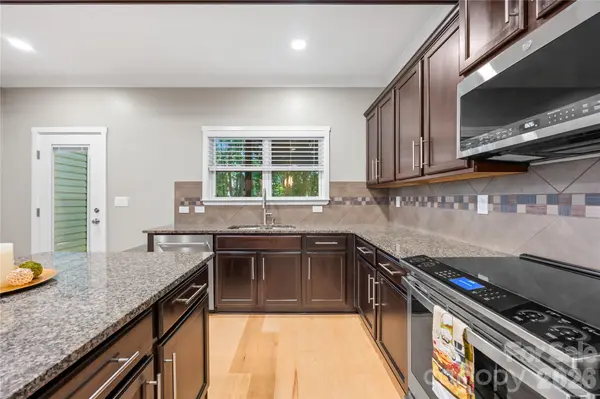 102 Sheridan CT, Mooresville, NC 28115