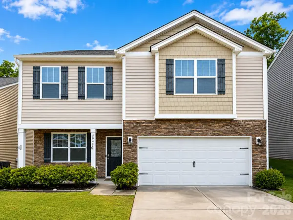 5048 Deisy May LN, Matthews, NC 28105