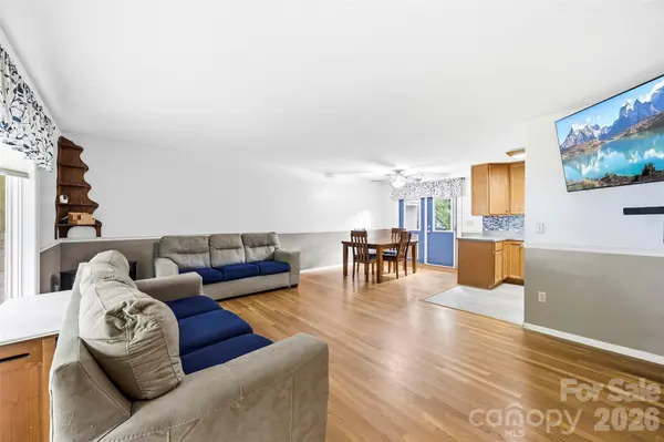 102 Stacybrook DR SE, Concord, NC 28025