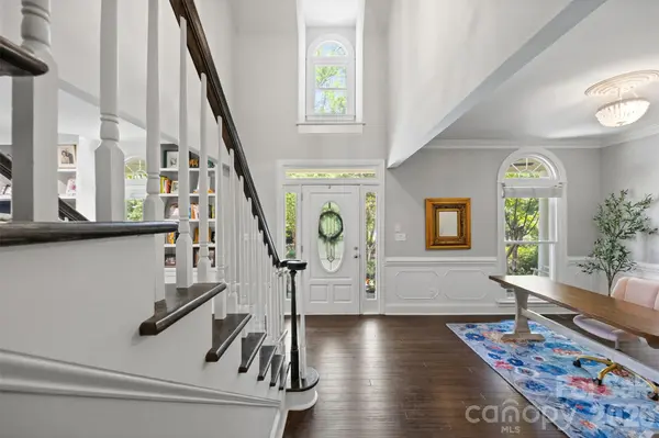 1027 Dan Maples DR, Cramerton, NC 28032