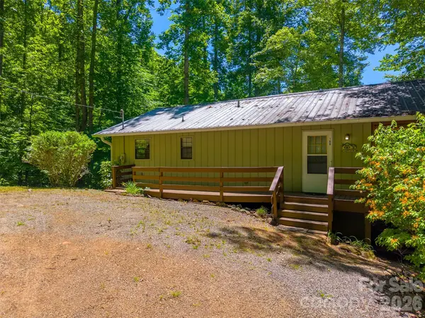 168 Grizzly RDG, Sylva, NC 28779