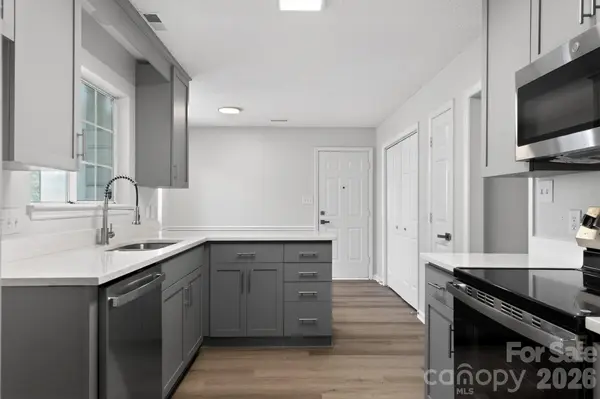 1545 Bear Mountain RD, Charlotte, NC 28214