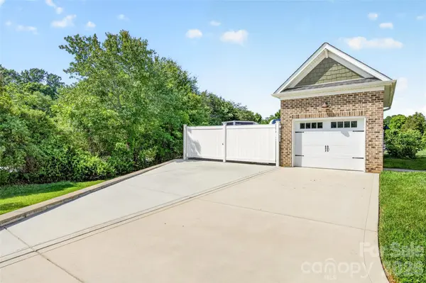 107 Buffalo Creek DR, Statesville, NC 28677