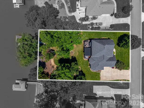 1017 Peninsula DR, Belmont, NC 28012