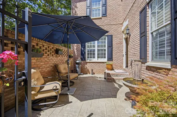 203 Caldwell LN, Davidson, NC 28036