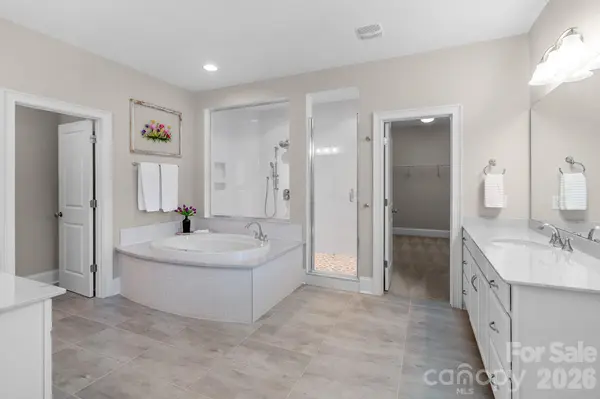 421 Vintage Creek DR, Weddington, NC 28104