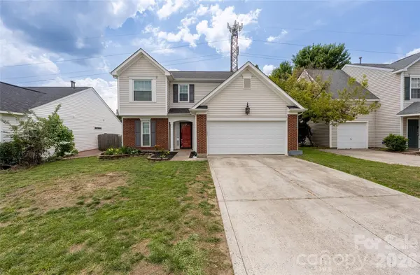 9535 Forest Path DR, Charlotte, NC 28269