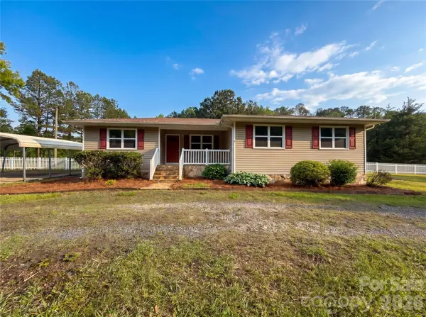 565 Rutledge DR, Catawba, SC 29704