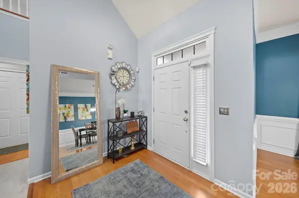 10111 Trailmoor RD, Charlotte, NC 28278