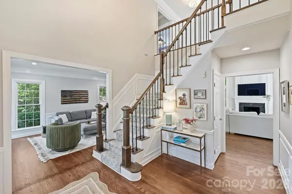 5319 Piper Glen DR, Charlotte, NC 28277