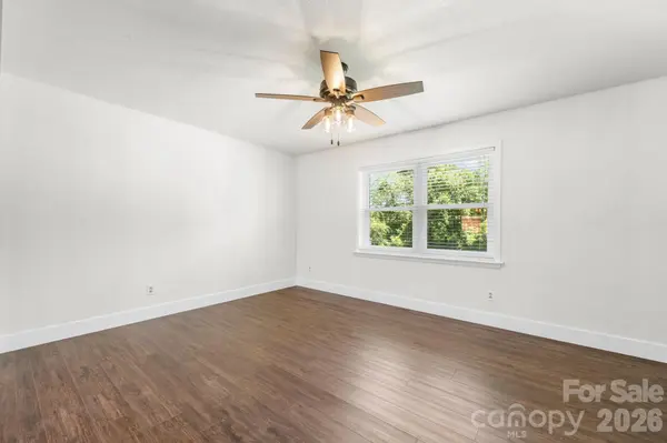55 Hillsdale LN, Taylorsville, NC 28681