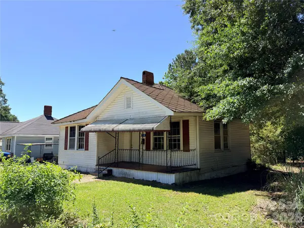 18 Dogwood ST, Wadesboro, NC 28170