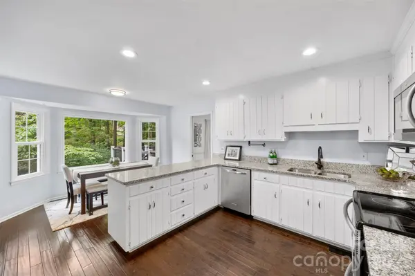 2328 Wittstock DR, Charlotte, NC 28210