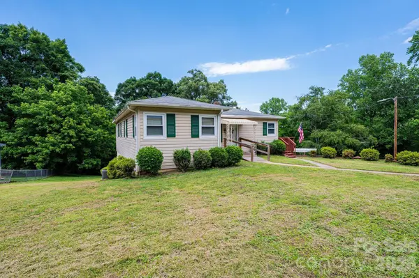 452 Swanson DR SW, Lenoir, NC 28645