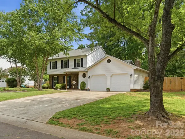 2509 Jaywick LN, Matthews, NC 28105