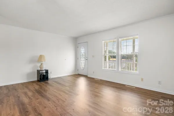 952 Eastern Ridge DR, Newton, NC 28658