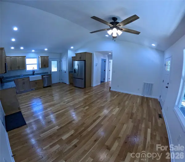 32 Star DR, Marion, NC 28752