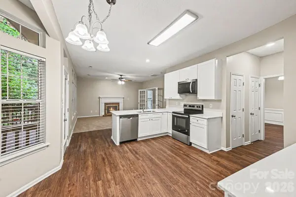 4619 Kirkgard TRL, Charlotte, NC 28269
