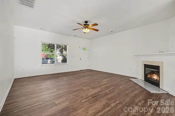 4615 Potters Glen RD, Charlotte, NC 28269