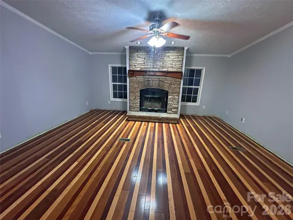 2024 Poarch RD, Lincolnton, NC 28092