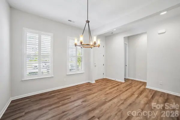8096 Woodline LN, Denver, NC 28037