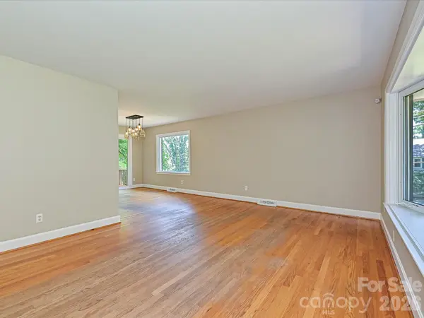 6947 Woodstock DR, Charlotte, NC 28210