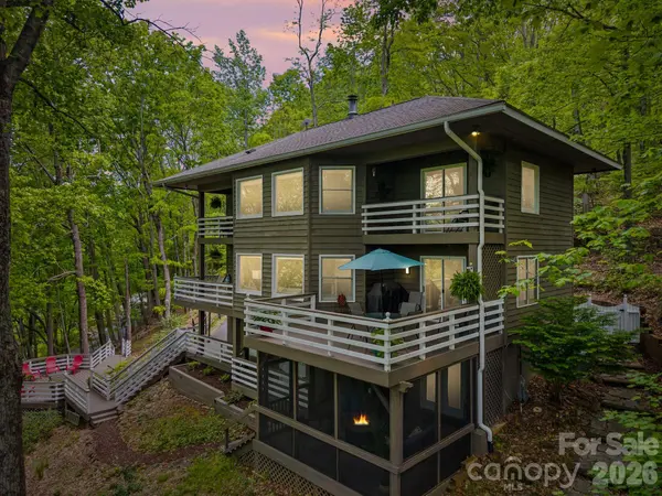 58 Sourwood DR,  Mills River,  NC 28759