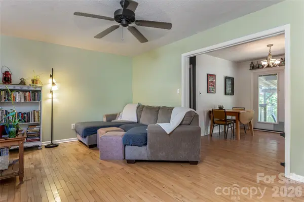 339 Hi Alta AVE, Asheville, NC 28806