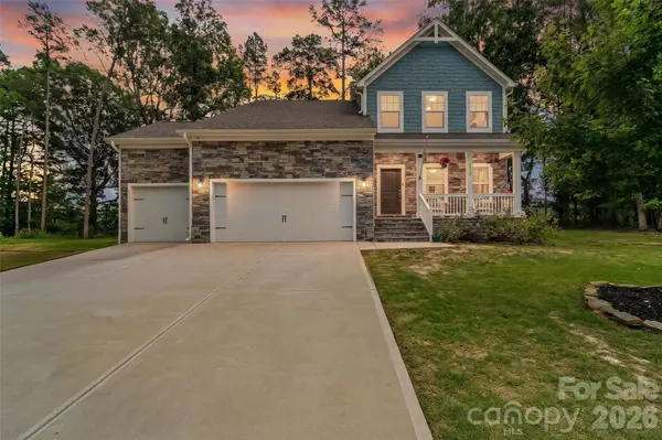 5532 Angus DR, Midland, NC 28107