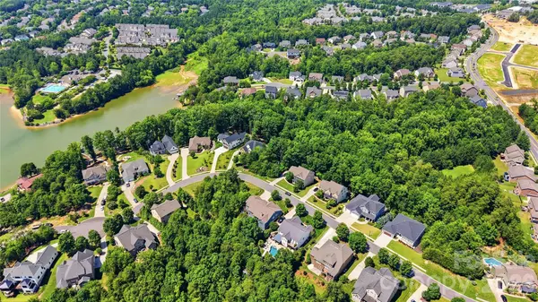 328 Calming WAY, Tega Cay, SC 29708