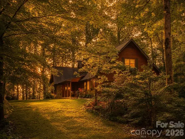 171 High Splendor RD, Robbinsville, NC 28771