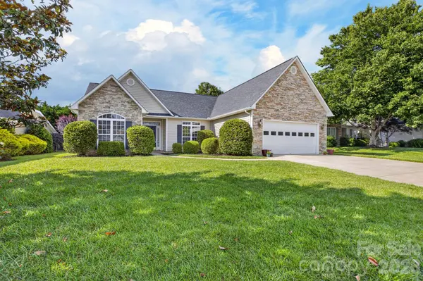 268 Farm Valley RD,  Fletcher,  NC 28732