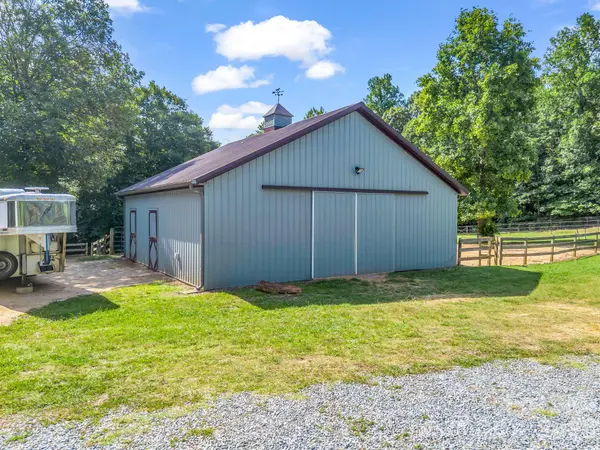 271 Collinsville RD, Columbus, NC 28722