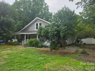 427 E Mills AVE, Mooresville, NC 28115