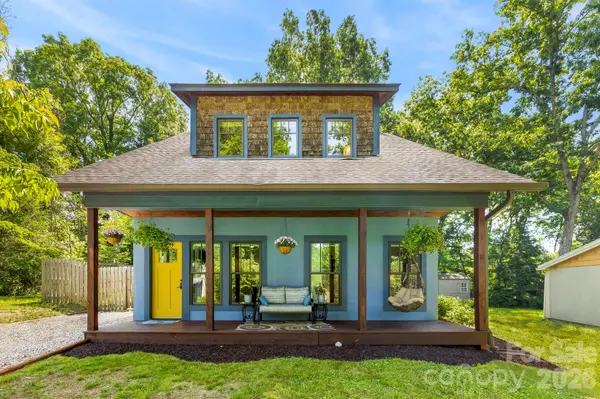 216 Hiawassee AVE, Black Mountain, NC 28711