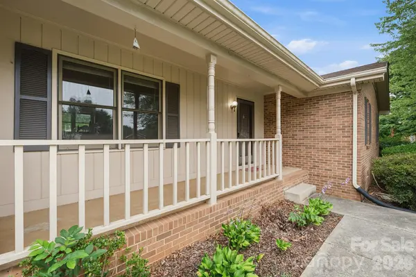 183 Dellinger DR, Statesville, NC 28625