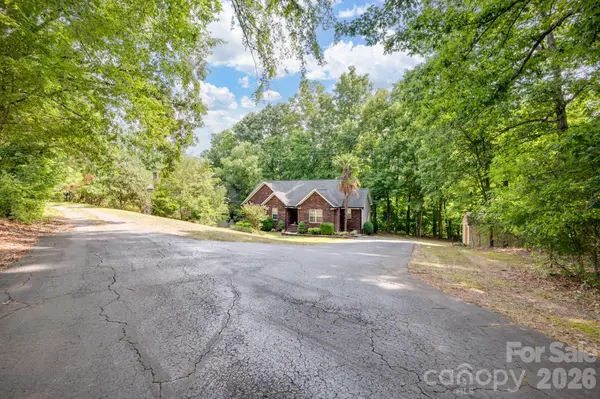 398 Knoll CT SE, Concord, NC 28025