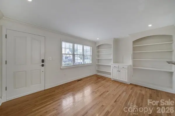 2715 Springway DR, Charlotte, NC 28205