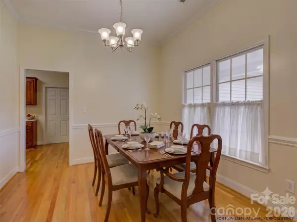 1527 Lavington CT, Gastonia, NC 28056
