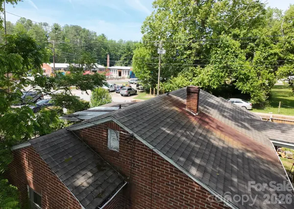414 S Whitted ST, Hendersonville, NC 28739