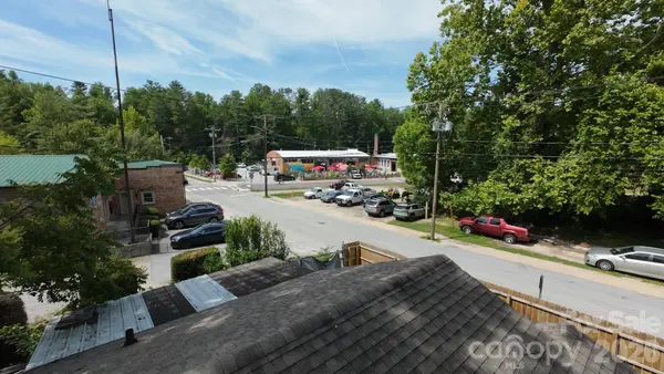 414 S Whitted ST, Hendersonville, NC 28739