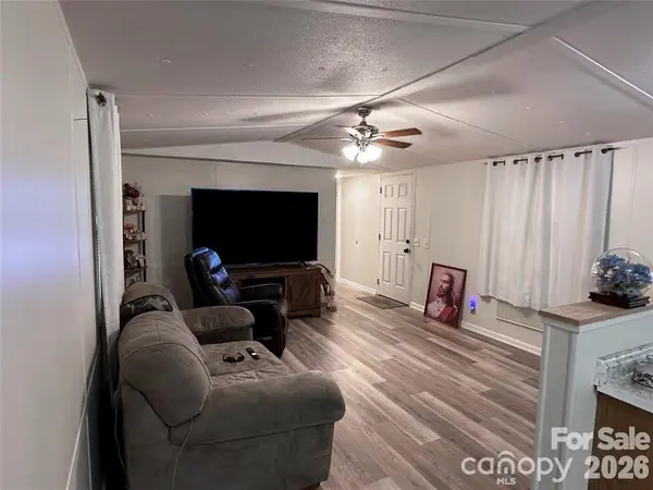225 Starlight DR, Lincolnton, NC 28092
