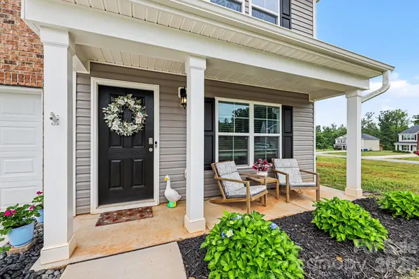 233 Culloden DR, Mocksville, NC 27028