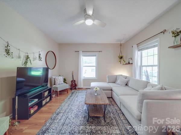 215 6th ST, Belmont, NC 28012