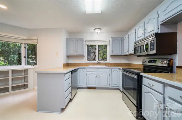 305 Piney Mountain DR #D-1, Asheville, NC 28805