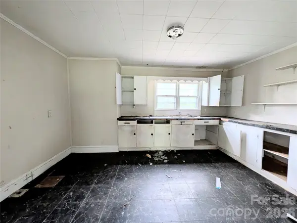 204 Brown Waterson RD, Cherryville, NC 28021