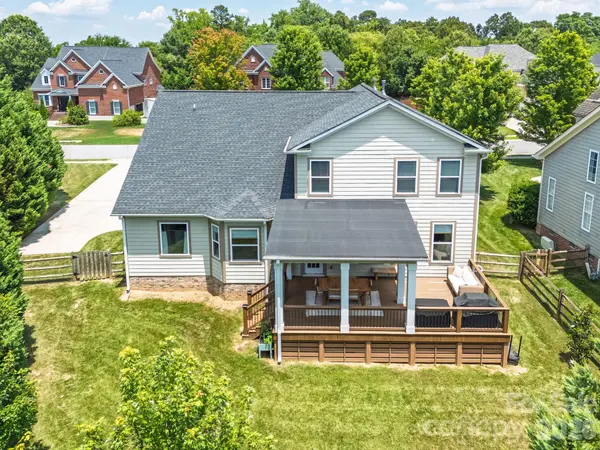 1824 Laveta RD, Charlotte, NC 28269