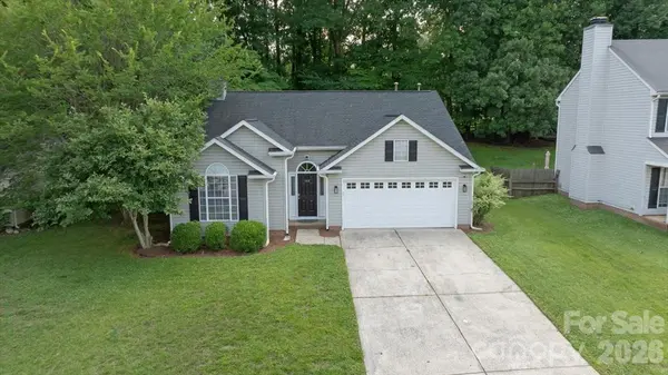 14136 Walkers Crossing DR, Charlotte, NC 28273