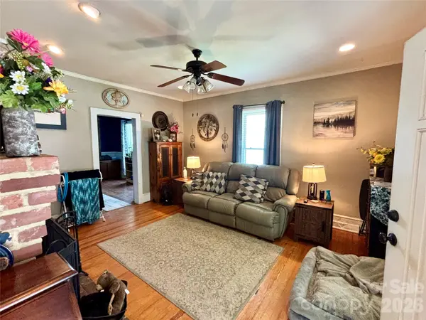 809 W A ST, Kannapolis, NC 28081